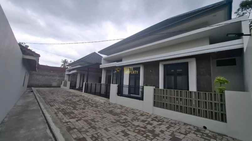 dijual rumah sukoharjo kec ngaglik kab