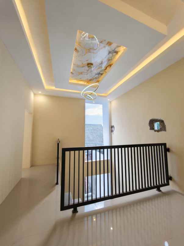 dijual rumah sukun