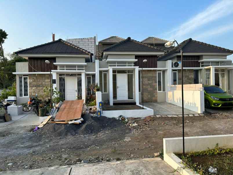 dijual rumah sukun kota malang