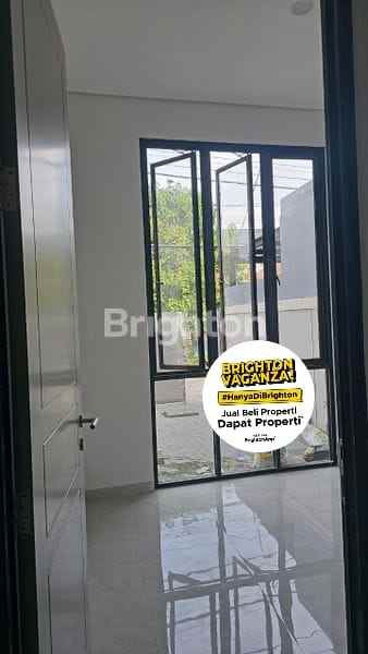 dijual rumah sutorejo