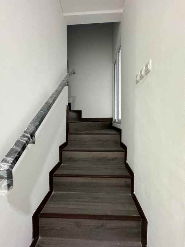 dijual rumah talaga bestari cluster duo