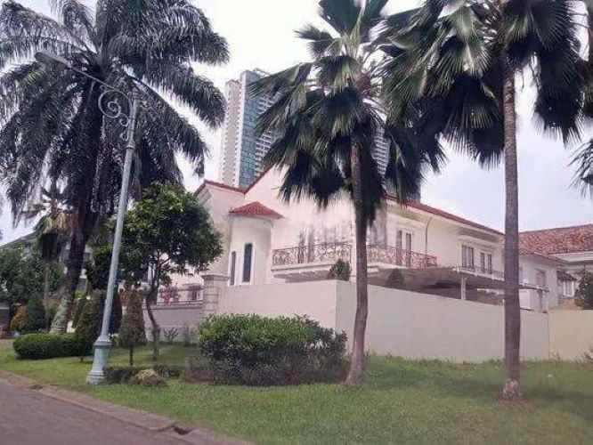 dijual rumah taman beverly golf lippo