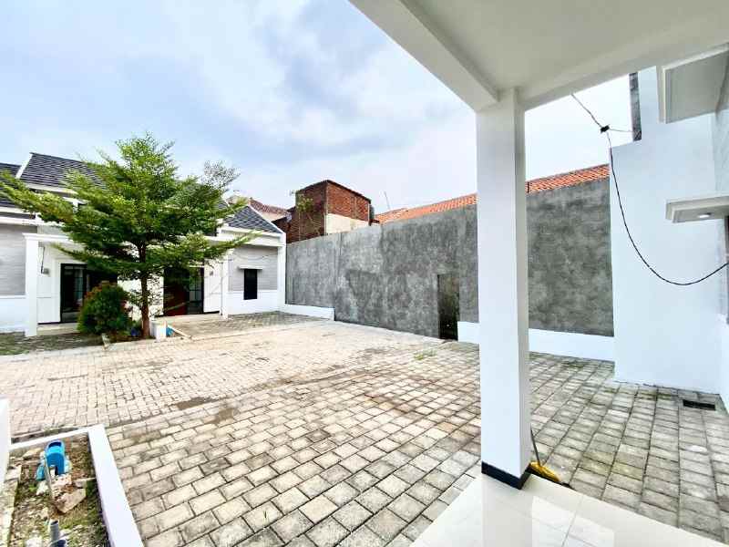 dijual rumah taman jivva magersari