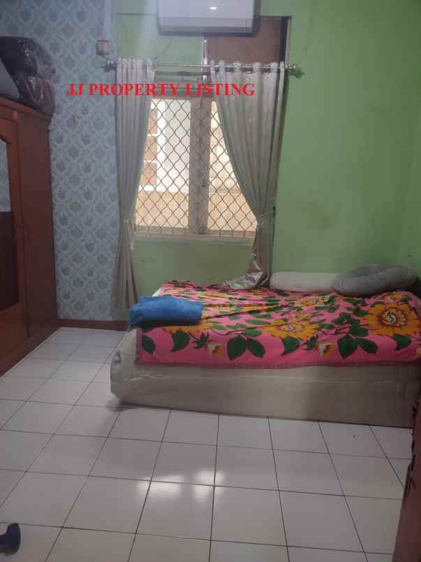 dijual rumah taman palem lestari cengkareng