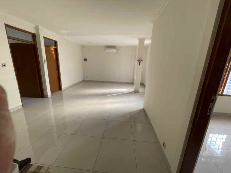 dijual rumah taman pegangsaan