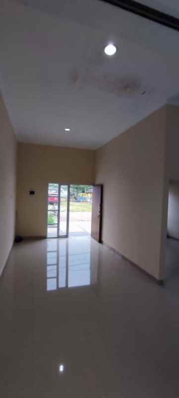 dijual rumah taman rahayu