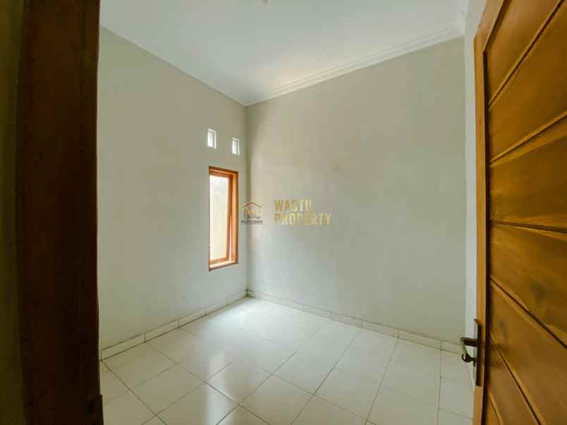 dijual rumah tamanmartani kec kalasan