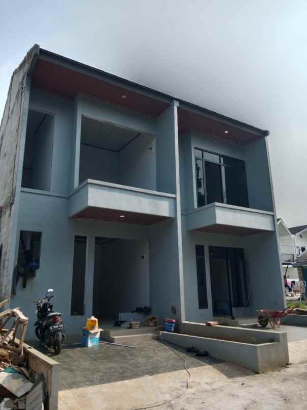 dijual rumah tapos depok