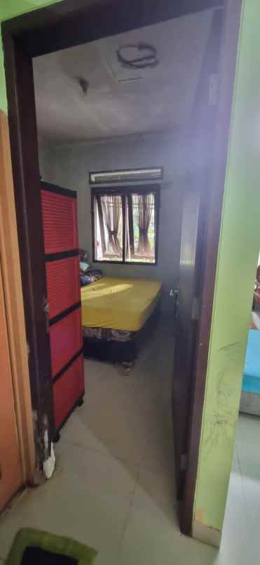 dijual rumah telaga golf sawangan