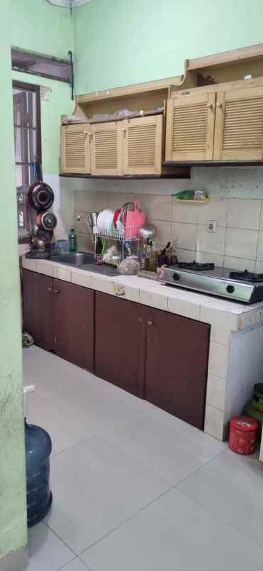 dijual rumah telaga golf sawangan