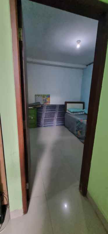 dijual rumah telaga golf sawangan