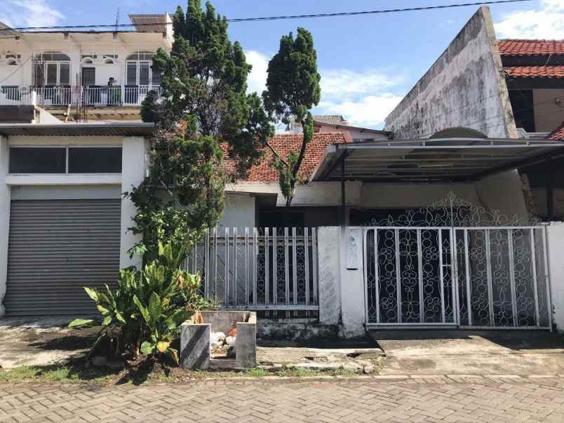 dijual rumah tenggilis mejoyo