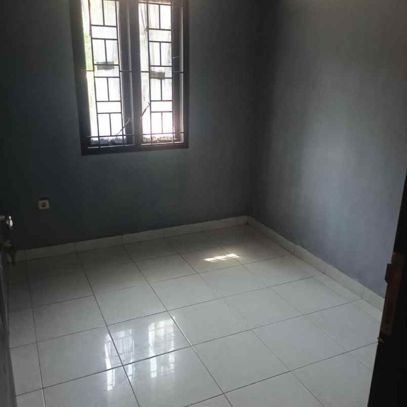 dijual rumah terusan jakarta antapani