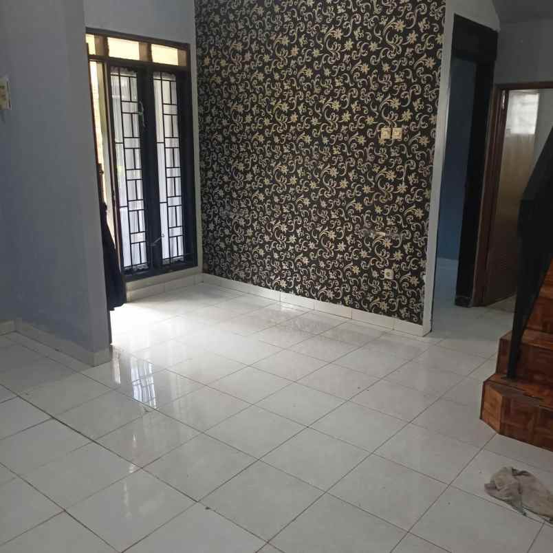 dijual rumah terusan jakarta antapani