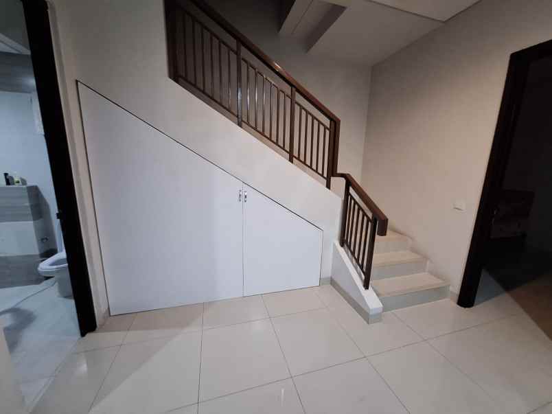 dijual rumah the eminent bsd city