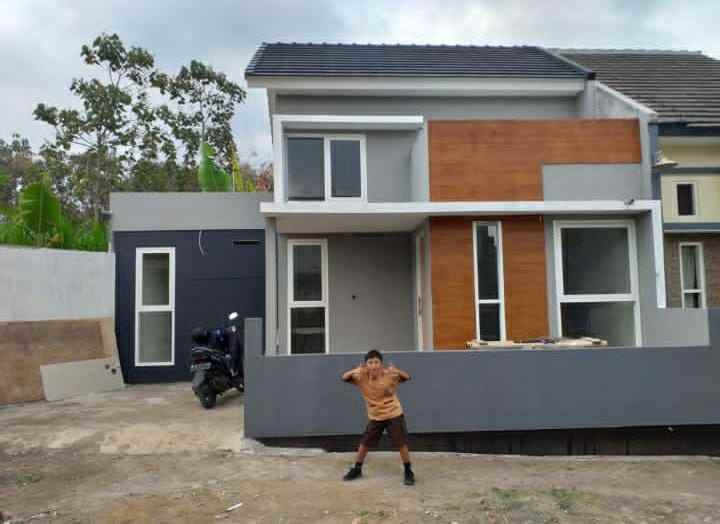 dijual rumah tlekung