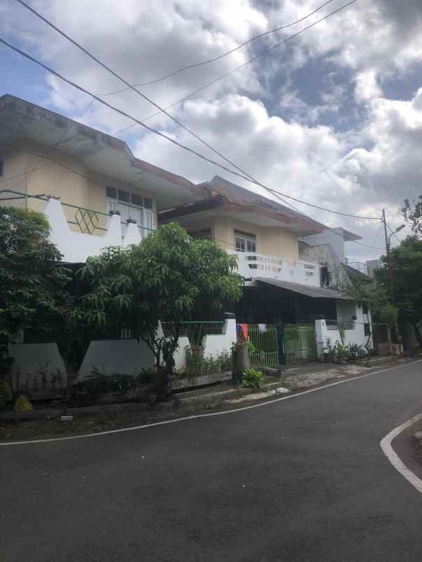 dijual rumah tlogomas