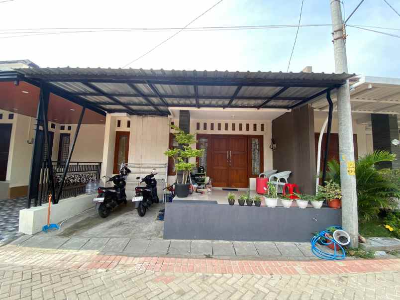 dijual rumah trunuh kec klaten selatan