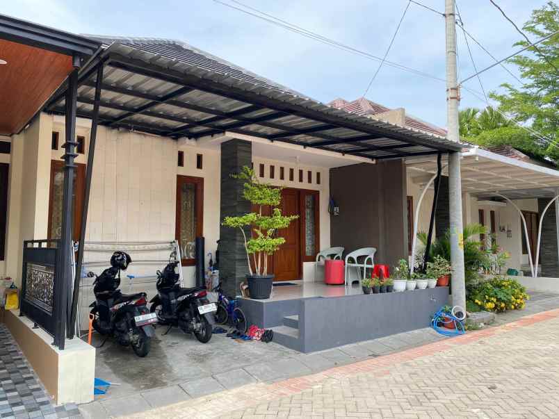 dijual rumah trunuh kec klaten selatan