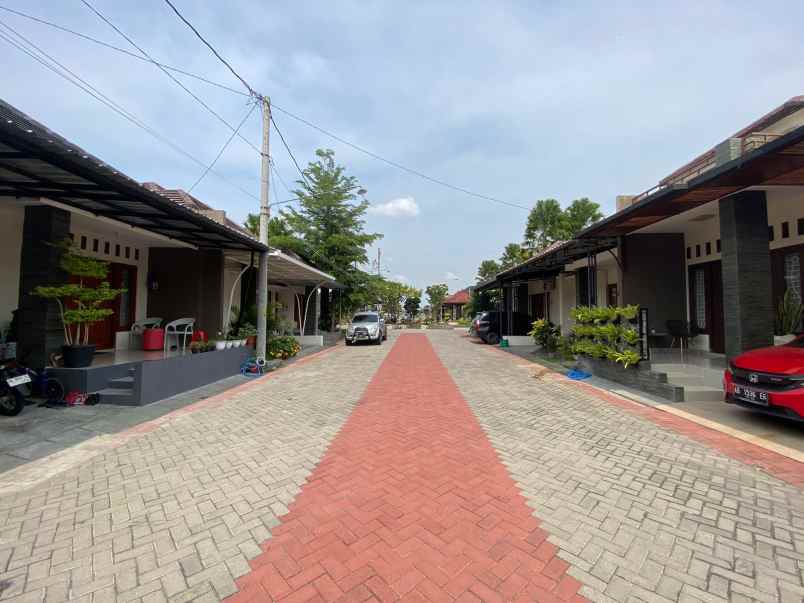 dijual rumah trunuh kec klaten selatan