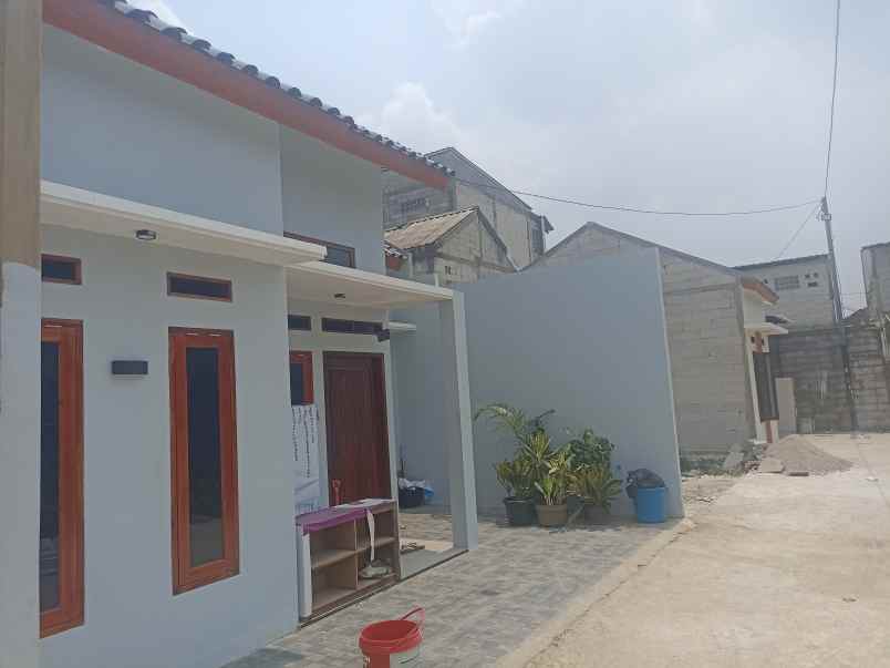 dijual rumah tugu macan citayem