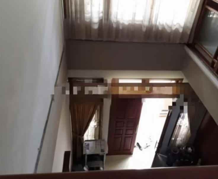 dijual rumah tulodong bawah senayan