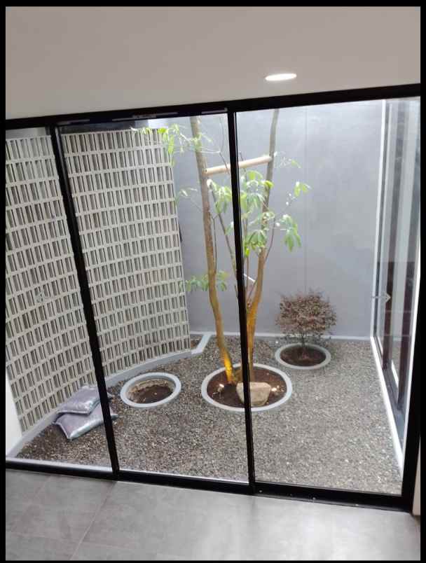 dijual rumah turangga