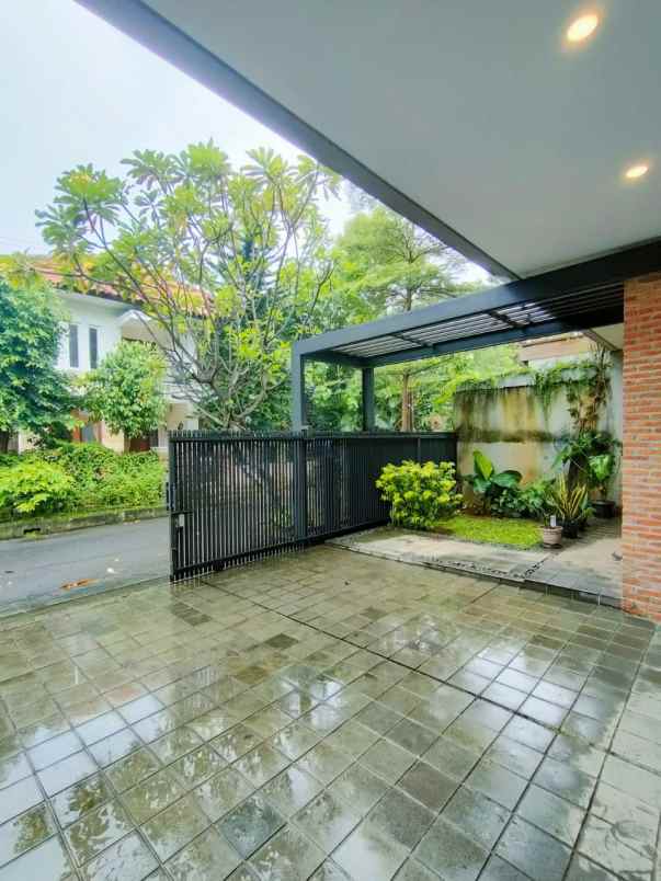 dijual rumah villa delima