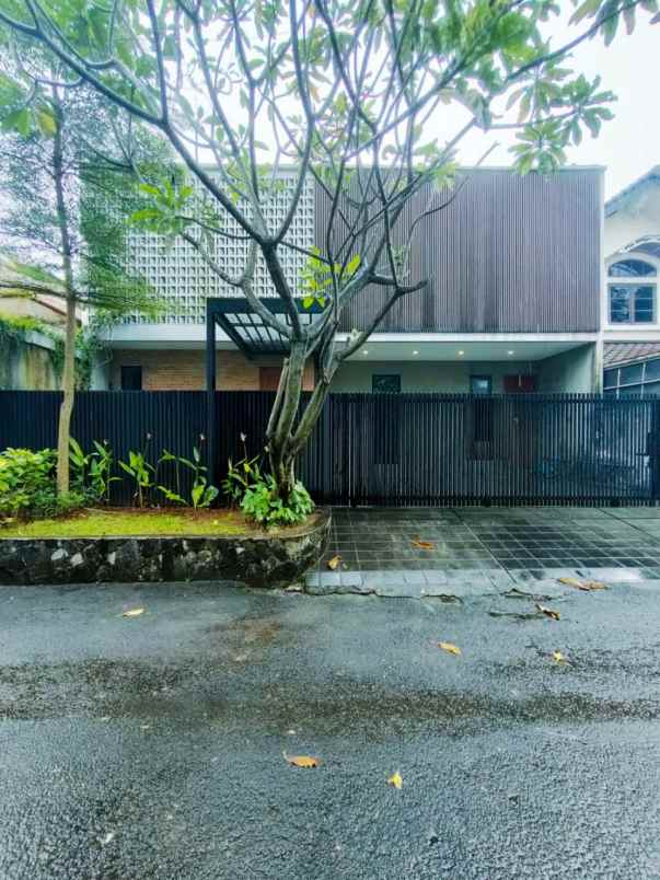 dijual rumah villa delima