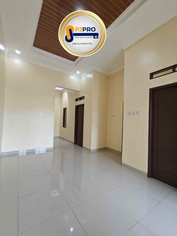 dijual rumah villa gading harapan 3