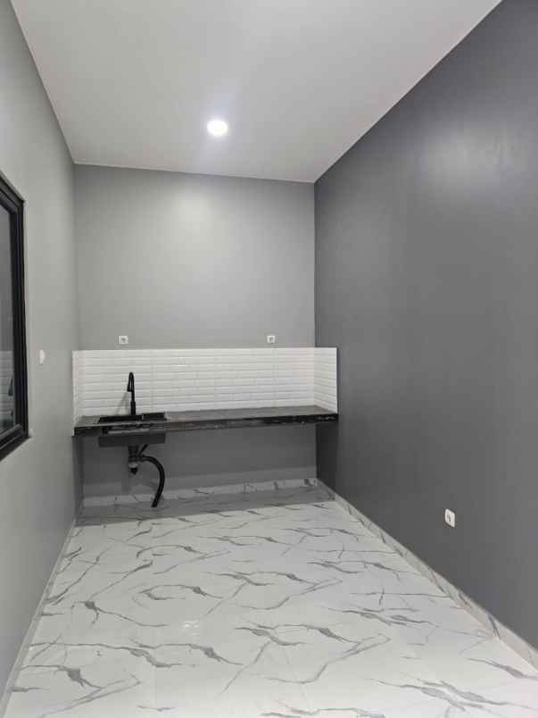 dijual rumah villa indah permai
