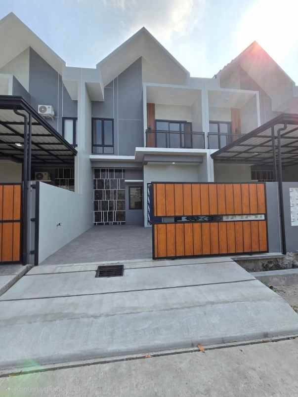 dijual rumah villa indah permai