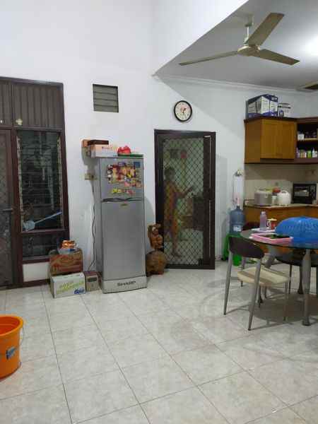 dijual rumah villa kalijudan