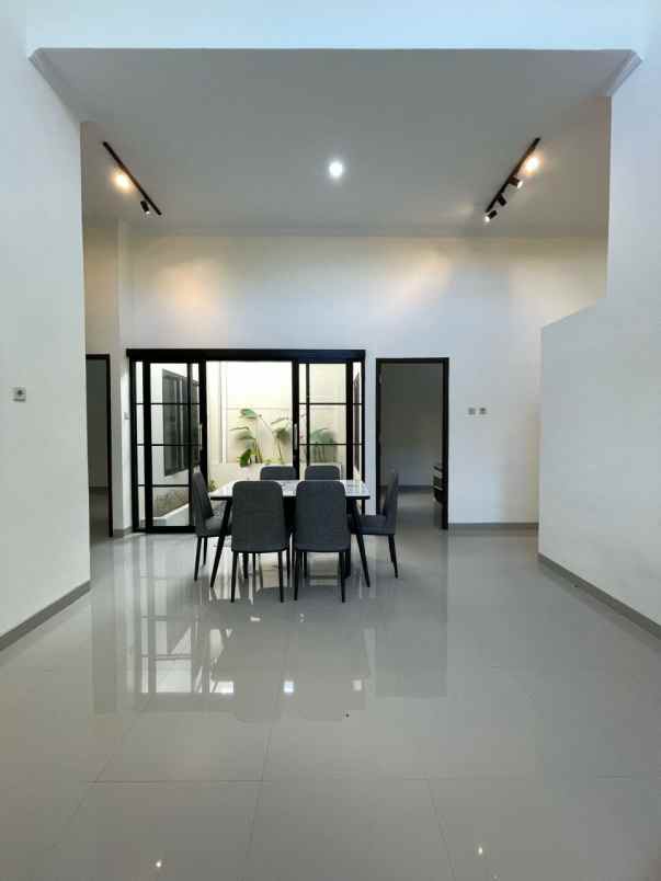 dijual rumah wedomartani ngemplak