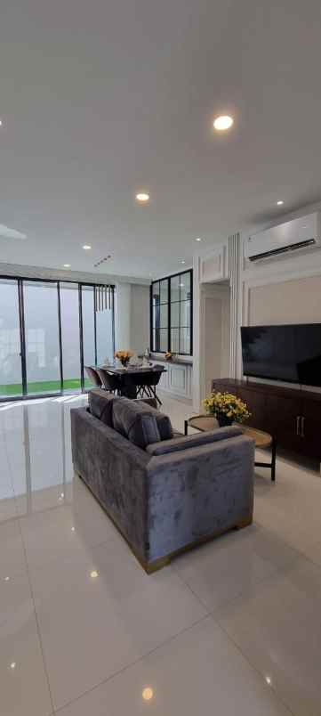 dijual rumah western park