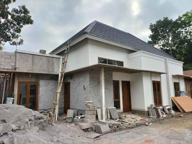 dijual rumah widodomartani