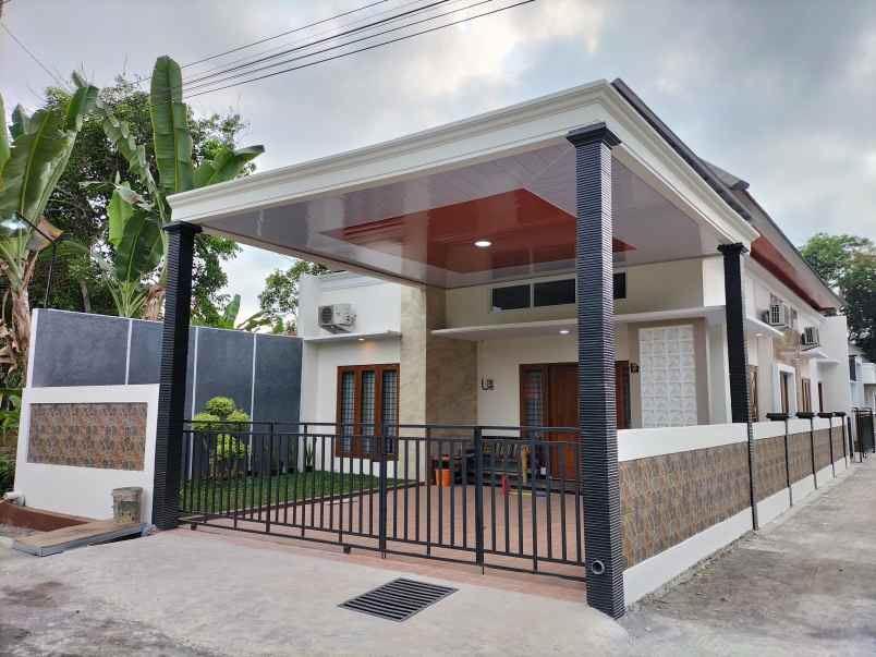 dijual rumah widodomartani