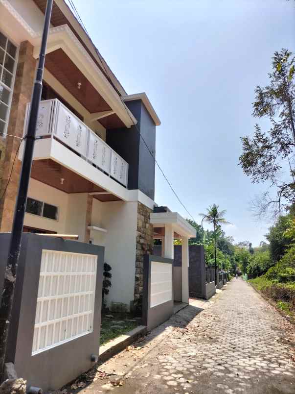 dijual rumah widodomartani