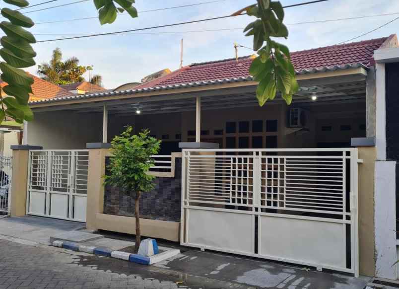 dijual rumah wisma bungurasih