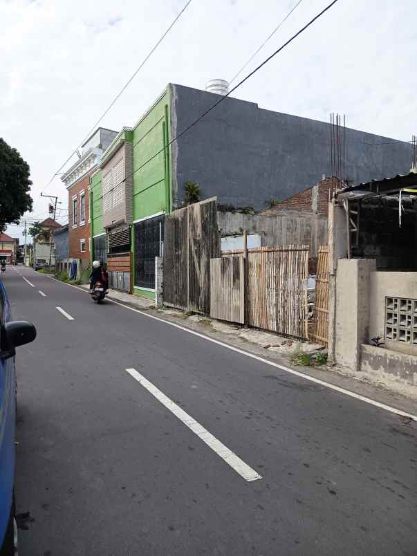 dijual tanah alpukat