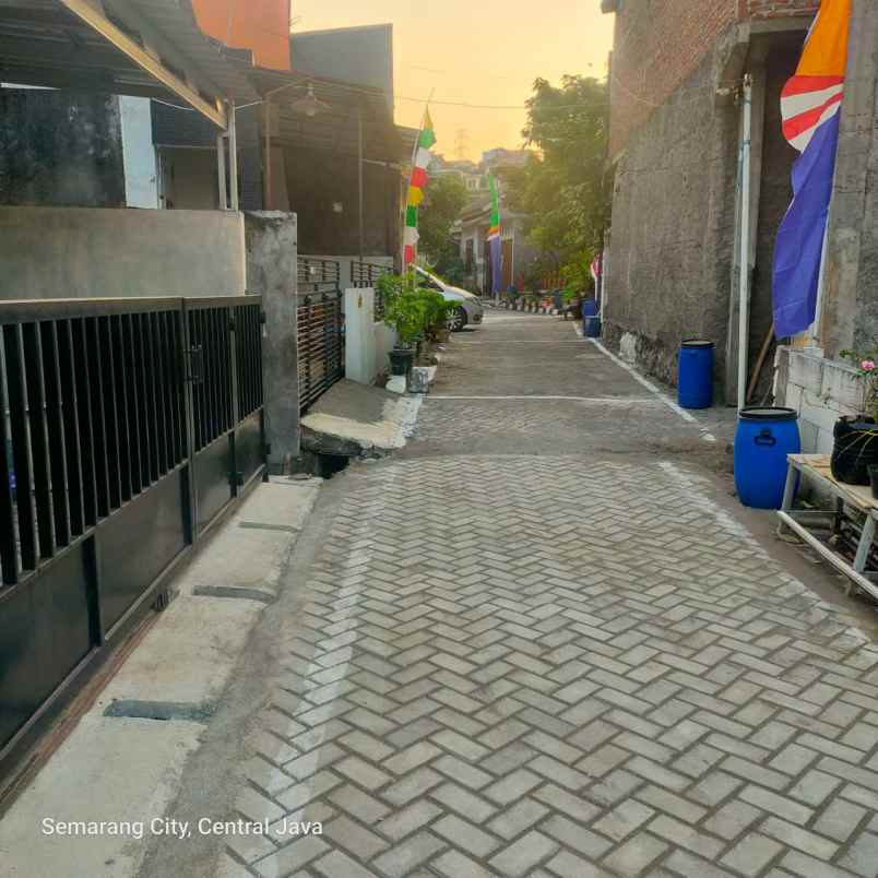 dijual tanah bonus rumah di perum panjangan asri