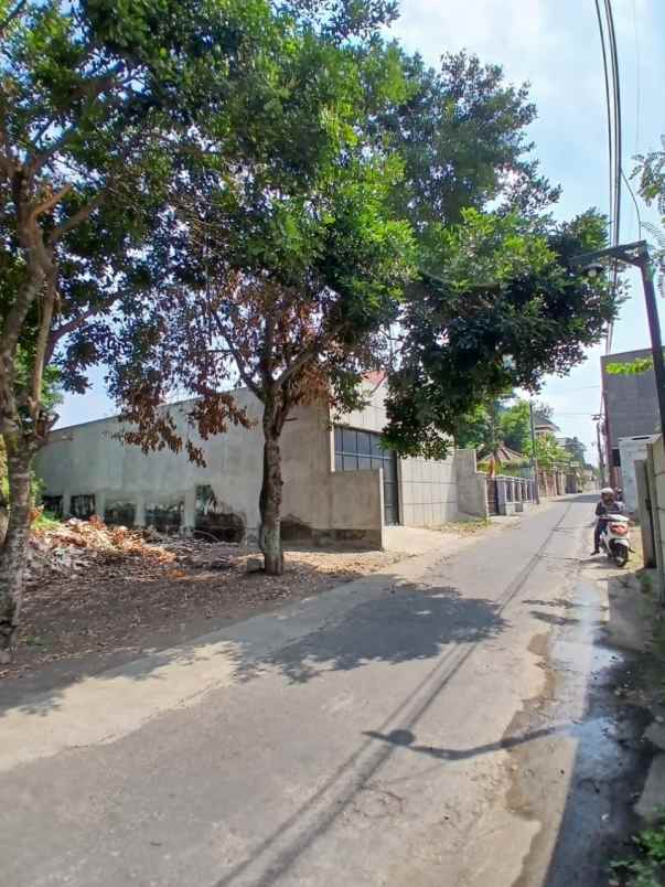 dijual tanah condong catur