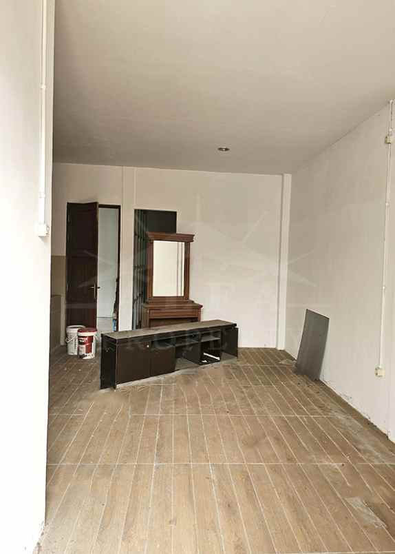 dijual tanah jalan martadinata