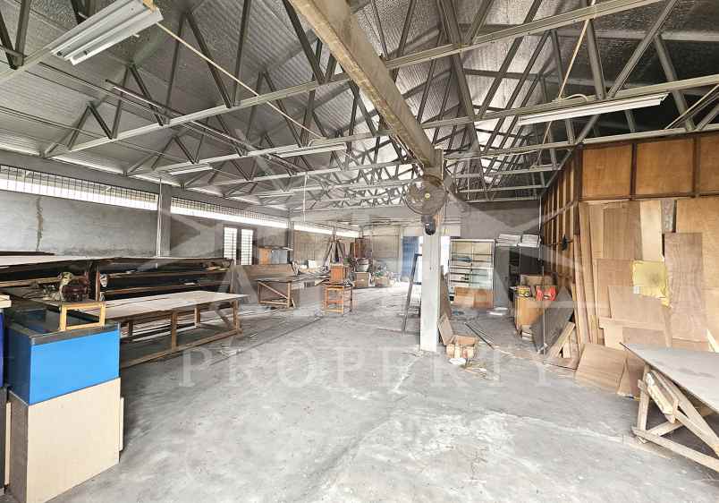 dijual tanah jalan martadinata