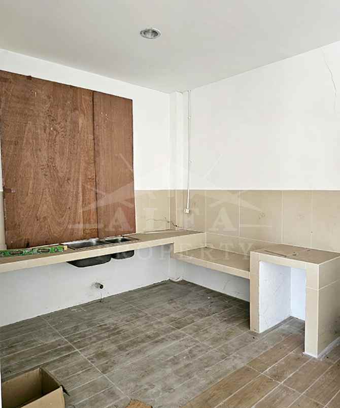 dijual tanah jalan martadinata