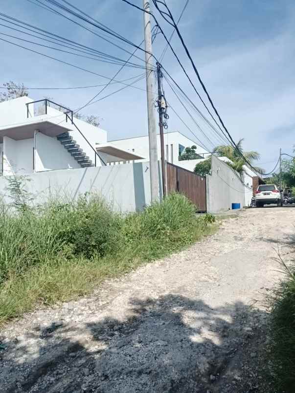 dijual tanah jalan pantai berawa kuta