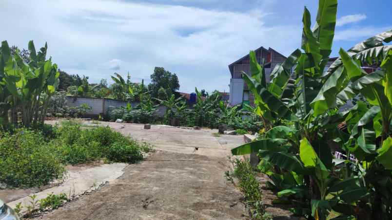 dijual tanah jalan raya cilodong