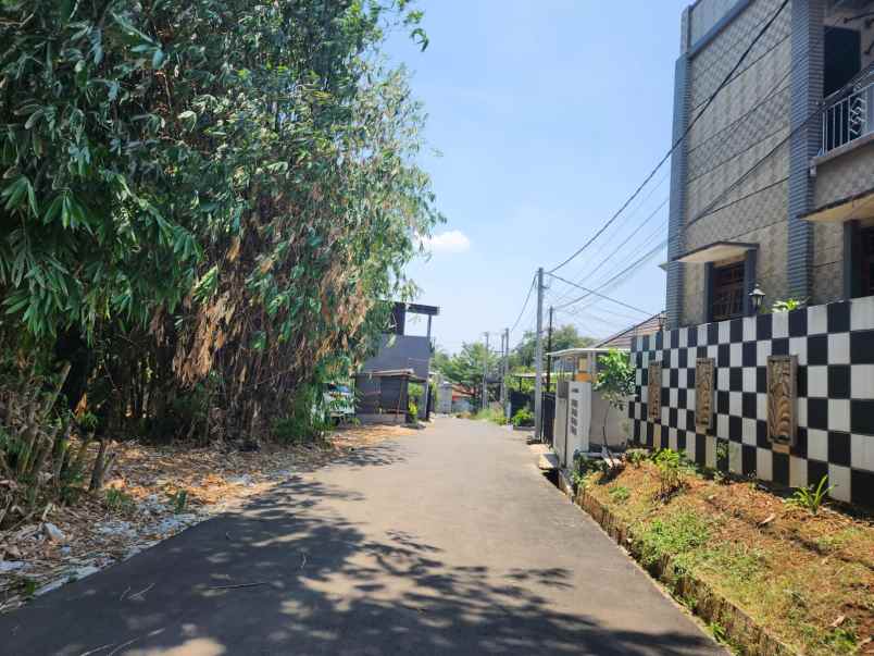 dijual tanah jalan raya cilodong