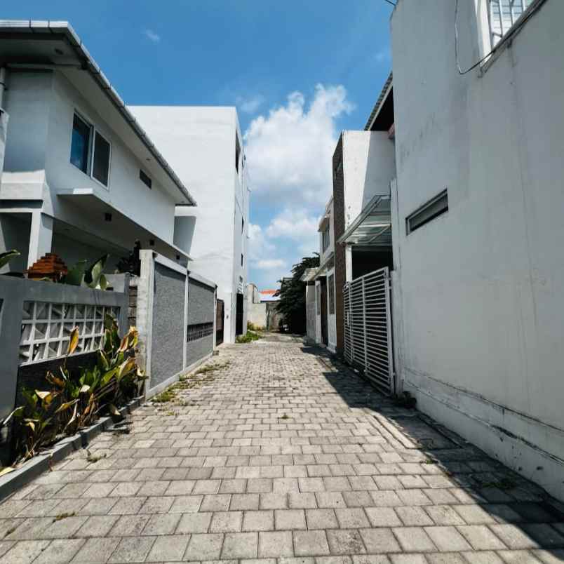 dijual tanah jl pura banyu kuning