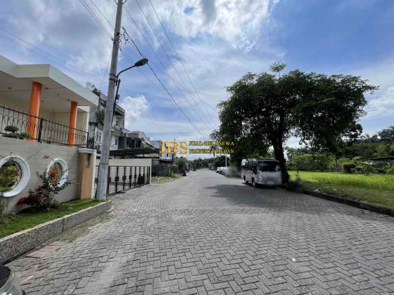 dijual tanah komplek graha metropolitan